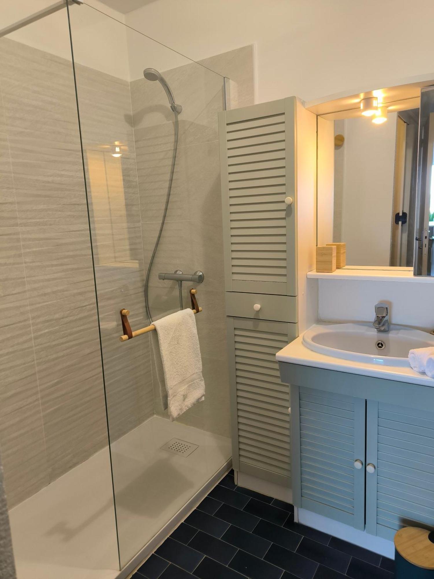 Appartement T2 Vue Parking Gratuit Hyères