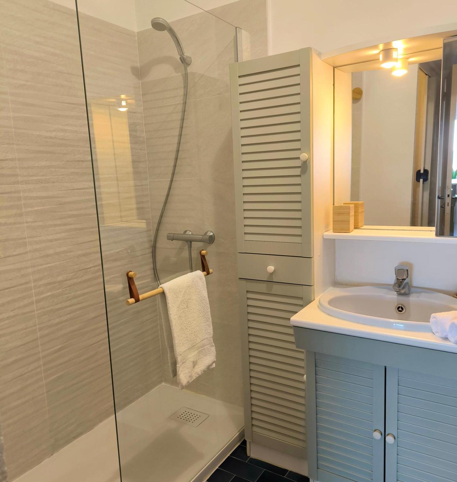 Appartement T2 Vue Parking Gratuit Hyères